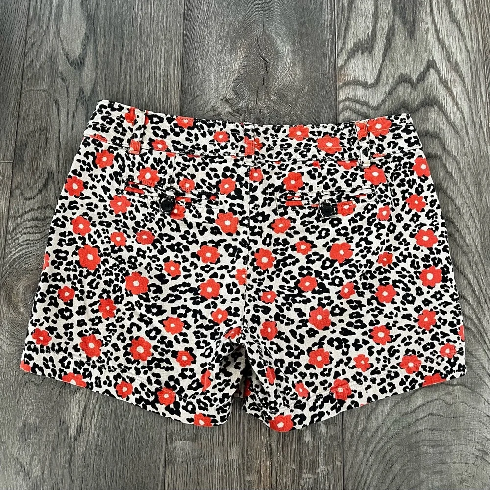 BANANA REPUBLIC Cheetah & Floral Print Chino Shorts Leopard Size 4